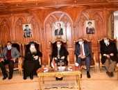 محافظ الغربية يقدم التهنئة للإخوة الأقباط فى عيد الميلاد المجيد