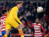 غرناطة ضد برشلونة.. التعادل السلبي يحسم الشوط الأول في الدوري الاسباني