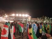 أعلام الدول ترفرف على الشباب.. سهرة حضارية فوق جبال شرم الشيخ (صور) 