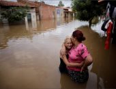 البرازيل تغرق فى الفيضان.. وإجلاء آلاف الأشخاص من المنازل 