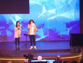 مسرح منتدى شباب العالم يشهد أول عرض مسرحى عن جائحة كورونا.. العرض يتحدث عن كيفية تعامل العالم مع الفيروس.. والرئيس السيسى مشيدا بالمسرحية: حاجة جميلة ومبدعة جدا بشكركم كلكم.. فيديو وصور