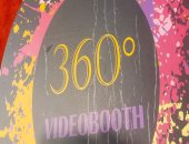 هدايا منتدى شباب العالم 2022 .. صور ولقطات تذكارية بجهاز "فيديو بوس 360"