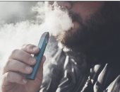 دراسة: السجائر الالكترونية تسبب التهابا بالشعب الهوائية وضيقا بالتنفس