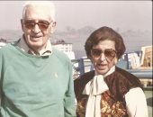 ذكرى رحيله.. قصة آخر صورة جمعت إحسان عبد القدوس مع زوجته لولا على باخرة نيلية