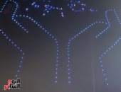 الرئيس السيسى يشاهد استعراض طيف الخيال بحفل ختام منتدى شباب العالم