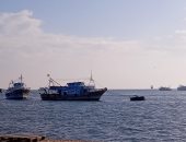 توقف حركة الصيد بميناء بورسعيد لاضطراب الملاحة بالمتوسط تزامنًا مع الطقس السيئ