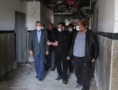 محافظ كفر الشيخ يتابع الأعمال الإنشائية بمستشفى بيلا الجديد ومد الغاز الطبيعى