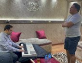 حمو بيكا يستعد لاختبار الموسيقيين بدروس فى "المزيكا"