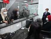 وزيرة التضامن تعلن توفير سيارات متنقلة لبنك ناصر الاجتماعى لخدمة العملاء