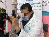 محافظ أسوان: الكشف الطبى المجانى لـ 1000 حالة وإجراء عمليات عيون بنصر النوبة