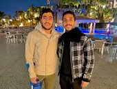 شاهد أحدث ظهور لـ أكرم توفيق قبل سفره لألمانيا لإجراء جراحة الصليبي