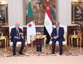 الرئيس الجزائري: بيننا وبين مصر تاريخ كبير والرئيس السيسى بالنسبة لى أخ 