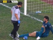 محمد الشناوى يغادر مباراة مصر وكوت ديفوار مصابا وأبوجبل البديل "فيديو"