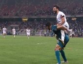 فرحة عارمة للاعبى منتخب مصر بعد الفوز على كوت ديفوار "فيديو"