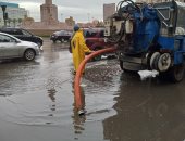 انتظام معدات شركات المياه بالمحافظات للتعامل مع سقوط الأمطار .. صور