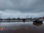 الإسكندرية الآن.. طقس سيئ وأمطار غزيرة وارتفاع الأمواج.. فيديو وصور