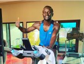 ساديو مانى يستعد لمواجهة غينيا الإستوائية فى أمم أفريقيا بتدريب منفرد