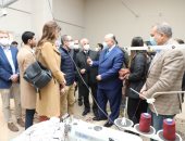 محافظ القاهرة يصطحب وفد مساعدى أعضاء الكونجرس الأمريكى لمدينة الأسمرات.. صور