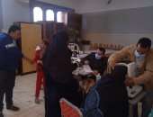  قافلة طبية تطوعية بقرية أسمنت نقادة بقنا..صور 