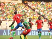 إيكامبى يعزز تقدم الكاميرون بالهدف الثانى ضد جامبيا فى أمم أفريقيا.. فيديو