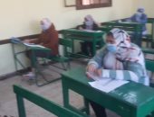 محافظ البحيرة يتابع امتحانات الشهادة الإعدادية وسط إجراءات احترازية.. لايف وصور