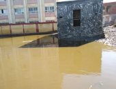 شكوى من طفح الصرف الصحى بمركز شباب قرية عزب بكفر الشيخ.. ورئيس المدينة يرد