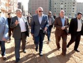 محافظ بنى سويف يتفقد أعمال رفع كفاءة الشوارع وفتح محاور مرورية جديدة