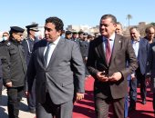 رئيس وزراء ليبيا يوقع مع ائتلاف الشركات المصرية عقود تنفيذ توسعة بعض الطرق