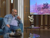 بيومى فؤاد يرسم لوحة فنية على الهواء ويسميها أيمن.. فيديو