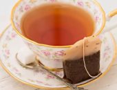 5 آثار جانبية لتناول الشاي على معدة فارغة كل صباح.. منها عسر الهضم