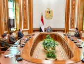 الرئيس السيسى يتابع تطوير الطريق الدولي الساحلي من مرسى مطروح إلى السلوم