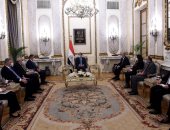 رئيس الوزراء يستقبل محافظ البنك المركزى العراقى لبحث تعزيز التعاون بين البلدين