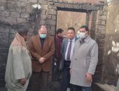 محافظ أسيوط يوجه بصرف مساعدات عاجلة للمتضررين من حريق مخزن مواسير بساحل سليم