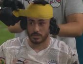 طيب الزمالك يطمئن على حمدى الونش بعد إصابته فى مباراة مصر والكاميرون