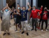 جماهير الأهلي تستقبل اللاعبين أمام فندق الإقامة بعد الفوز على مونتيري.. صور