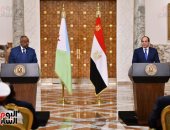 الرئيس السيسي ونظيره الجيبوتى يبحثان العلاقات الثنائية بين البلدين.. صور