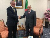 سفير مصر يلتقي وزير الشئون الدينية والأوقاف في الجزائر