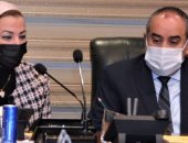 وزيرا الطيران والبيئة يبحثان الاستعدادات لاستضافة مصر قمة المناخ