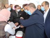 محافظ المنوفية من مراكز تلقى لقاح كورونا بقويسنا: تطعيم 140 ألف مواطن خلال يومين