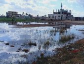 "الإسماعيلية" تشكل لجنة لبحث شكوى عزبة السلامونى من غرق المنازل بالمياه..صور