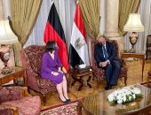 وزير الخارجية يشيد بدور الشركات الألمانية العاملة فى مصر