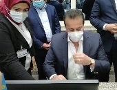 وزير التعليم العالى يتابع ميكنة التأمين الصحى فى بورسعيد.. فيديو وصور
