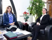 وزيرتا الهجرة والبيئة تعقدان اجتماعا استعدادا لمؤتمر "مصر تستطيع بالصناعة"