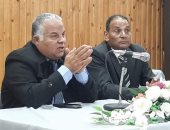 وكيل تعليم دمياط يتابع ضوابط تنظيم العمل بمدارس اللغات