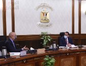 رئيس الوزراء يتابع الموقف التنفيذى لمشروعات المرافق التى تنفذها وزارة الإسكان
