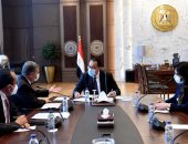 رئيس الوزراء يتابع الموقف التنفيذى لخطط توطين صناعة السيارات الكهربائية بمصر