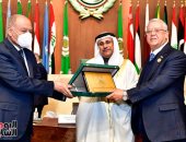 رئيس البرلمان العربى يثمن جهود الرئيس السيسي فى تعزيز العمل المشترك