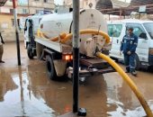 محافظ كفر الشيخ يكلف رؤساء المدن والقرى بالتواجد فى الشوارع لرفع مياه الأمطار