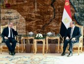 أخبار مصر.. الرئيس السيسي يستقبل "ساركوزى" ويشيد بالمسار الإيجابى للعلاقات مع فرنسا  