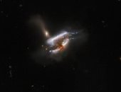 تلسكوب هابل يلتقط منظرًا ملحميًا لثلاث مجرات تندمج فى واحدة